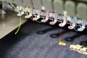 media donnez une identite visuelle forte a votre equipe grace a la personnalisation textile