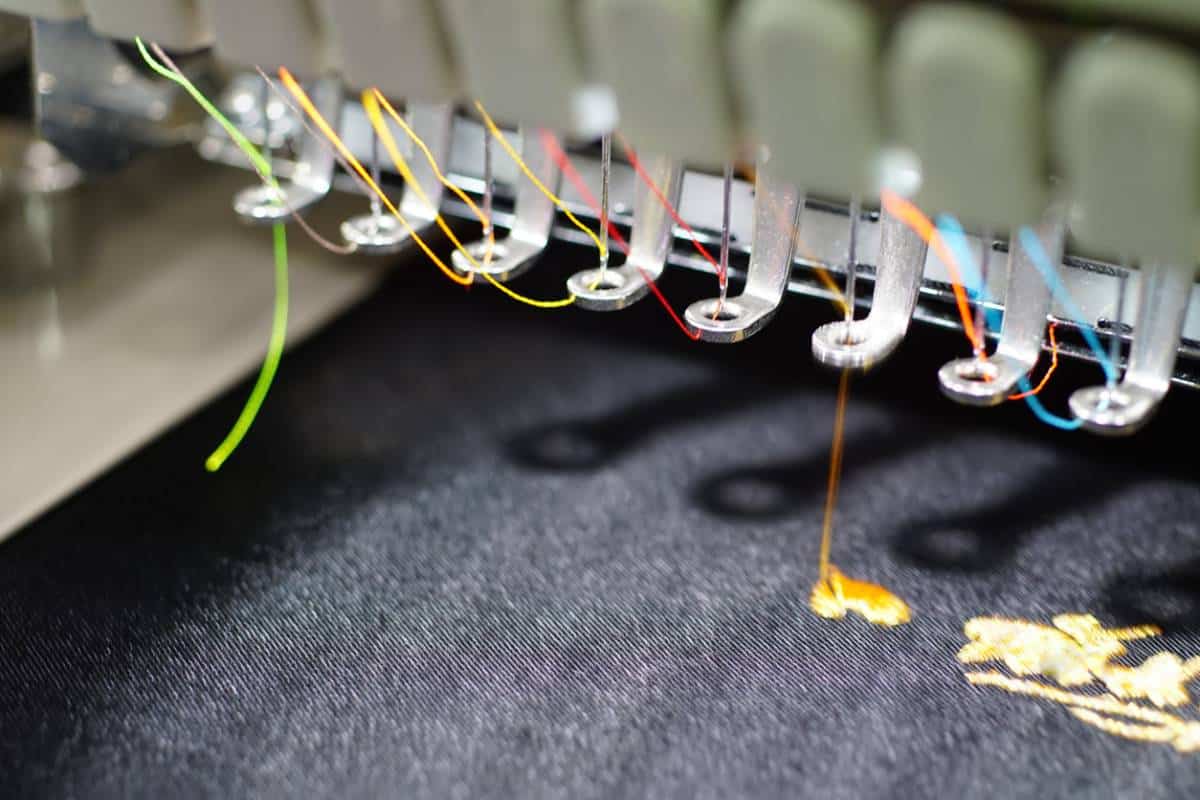 media donnez une identite visuelle forte a votre equipe grace a la personnalisation textile