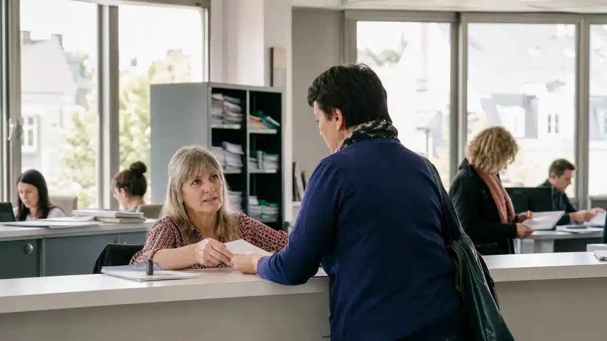 Obligations de l’employeur en cas de démission du salarié : documents, sommes dues et préavis